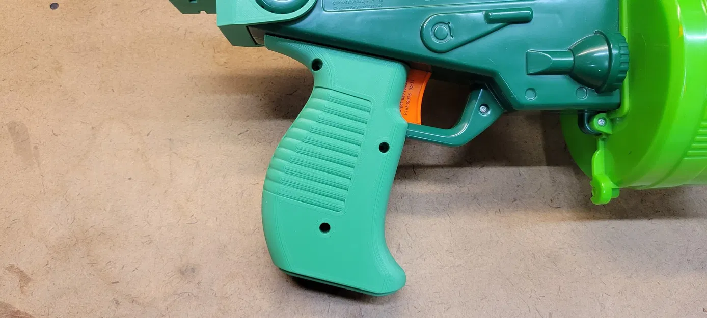 Báng Súng Phía Sau Buzz Bee Torrent - Image 3