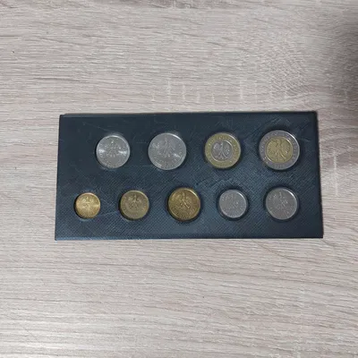 Giá đỡ xu kiểu Ba Lan