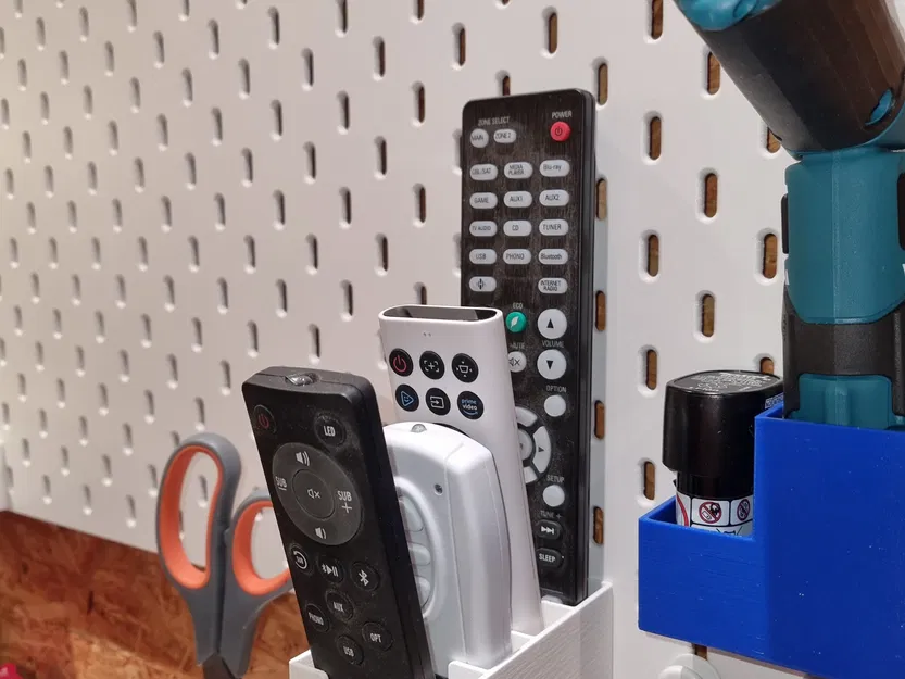 Skadis holder for 4 remotes - Image 2