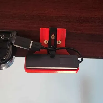 Giá đỡ Hub USB/Thẻ nhớ gắn dưới bàn