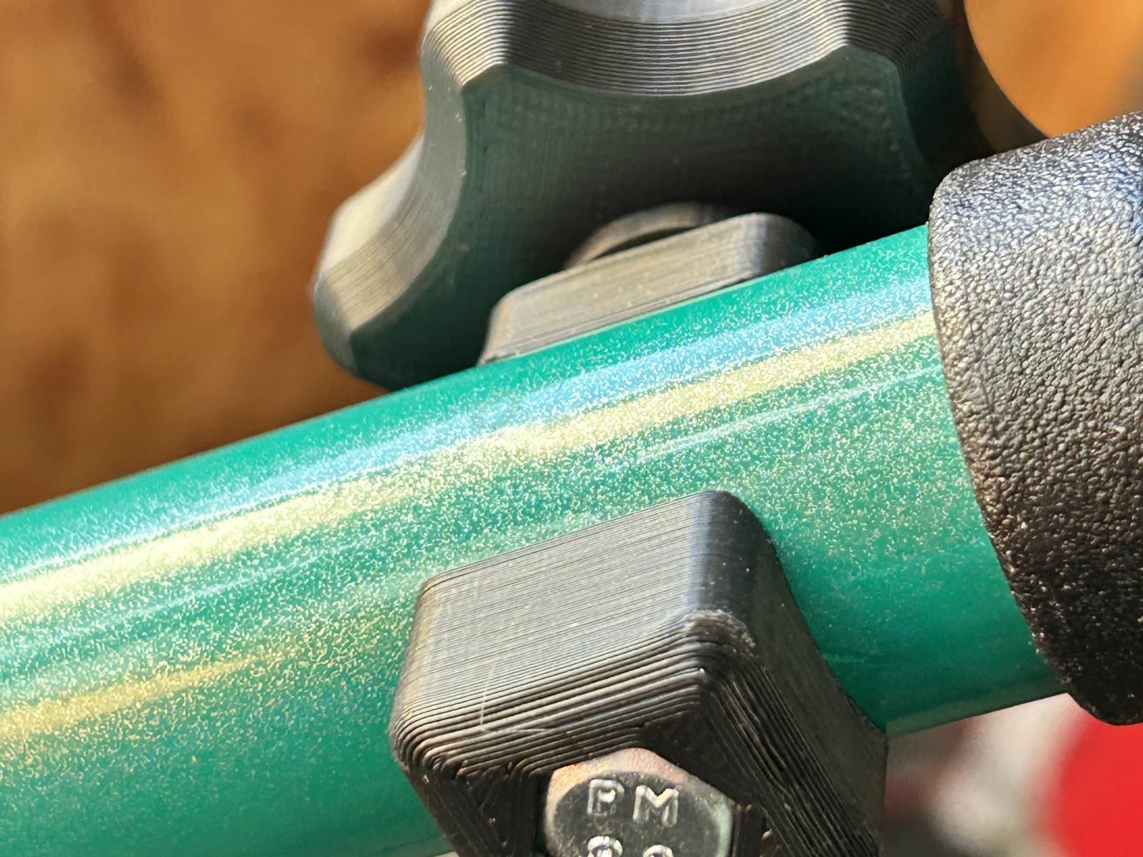 Xe tập đi/Walker Khắc phục Bu lông 1
