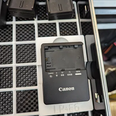 Khay Sạc Canon LC-E6 (LP-E6) - Gridfinity