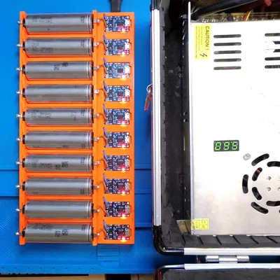 TP 4056 1A Sạc cho 10 Cell Pin 18650 21700