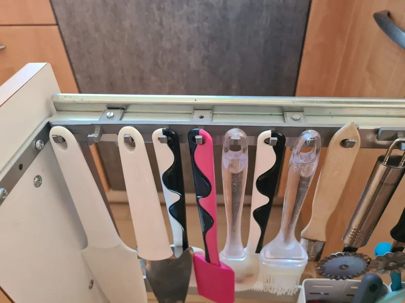 kitchen utensils hook - Image 1