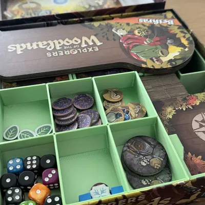 Hộp đựng Board Game Explorers of the Woodlands cho Thẻ Bài Có Sleeve