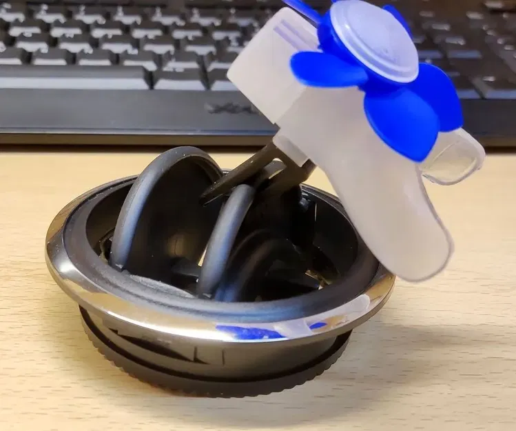 Dacia Logan - Giá đỡ nước hoa - Image 5