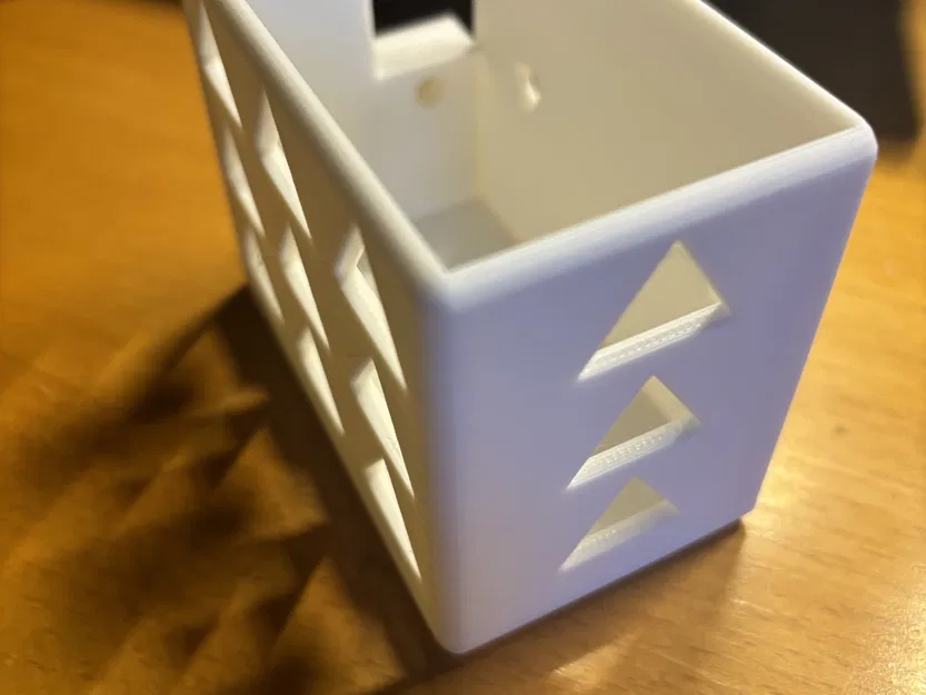 Giá đỡ pin máy hút bụi BuTure - Image 3