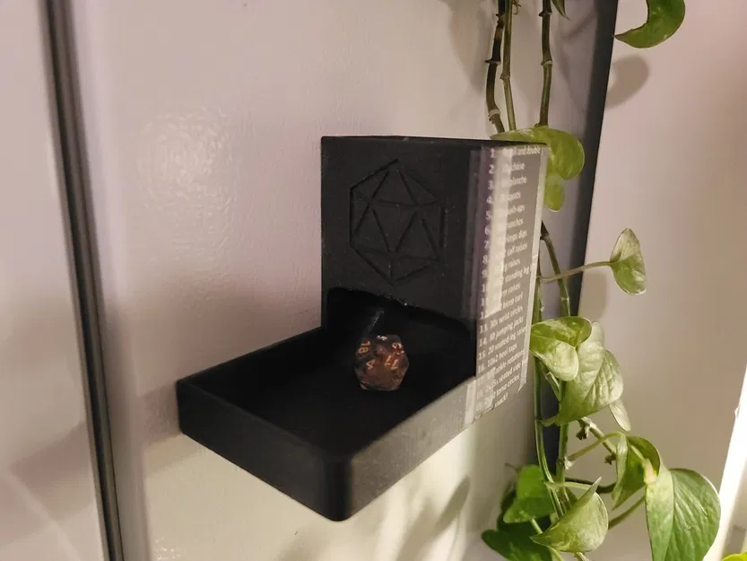 Dụng cụ lắc xí ngầu dán tủ lạnh - Image 1