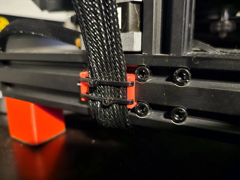 KẸP DÂY TOM CLIP 2 BẢN RỘNG - Image 1