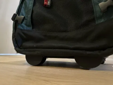 Chân Đế Đứng Cho Vali Kéo - Image 2