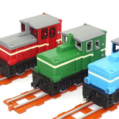 Small diesel locomotive with working brakes