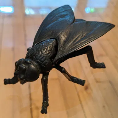 Cái Kẹp Diêm Hình Con Ruồi Bằng Gang