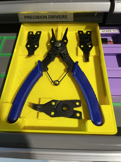 Kinchrome Circular Pliers Gridfinity Bin - Image 1