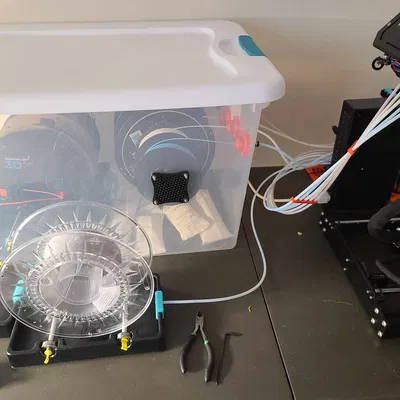 Chân đế giữ cuộn chỉ đơn giản