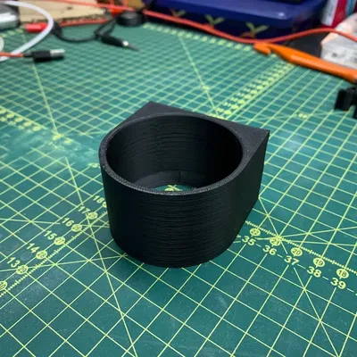 Kệ Treo Tường Để Chai 57mm - Vừa Chai Sriracha