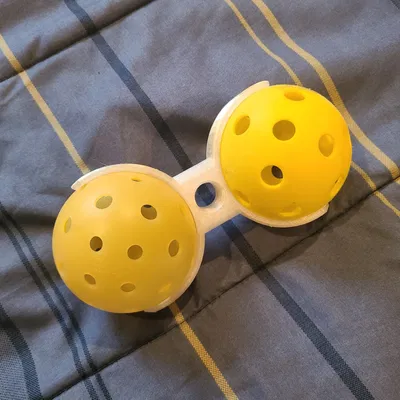 Kẹp Giữ Hai Trái Banh Pickleball