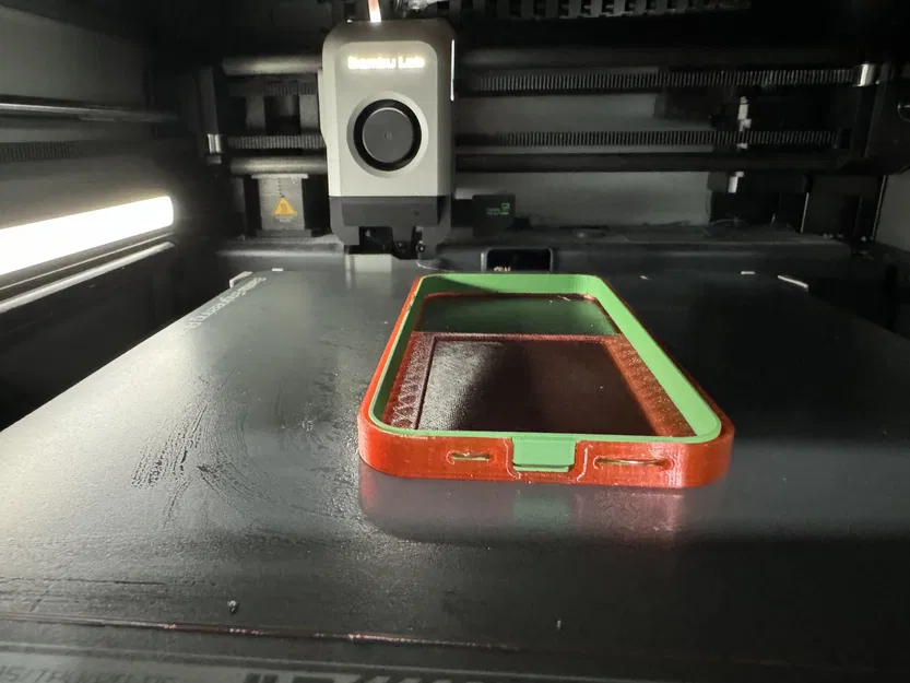 Ốp lưng iPhone 15 Pro Max - TPU hỗ trợ bởi PLA - có khe đựng thẻ - Image 3