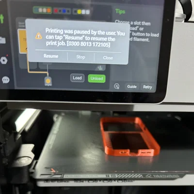 Ốp lưng iPhone 15 Pro Max - TPU hỗ trợ bởi PLA - có khe đựng thẻ