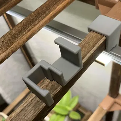 Móc Treo Đèn Trồng Cây Cho Kệ Cây