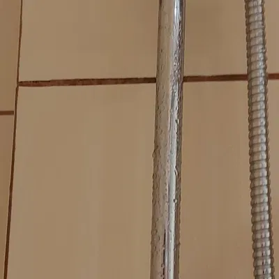 Pát Giữ Vòi Sen Thay Thế Cho Thanh Sen Tắm