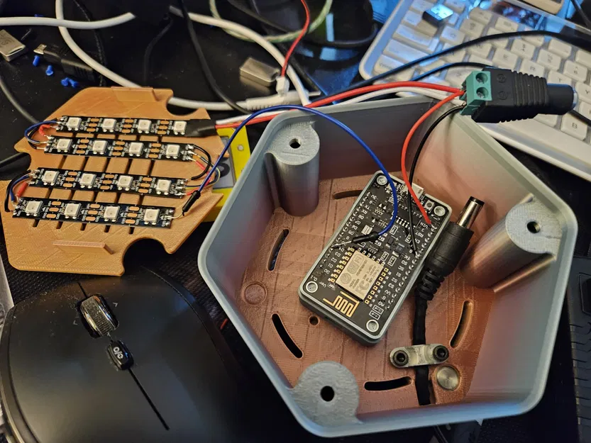 Đèn Bút Chì WLED Đổi Màu - Image 2