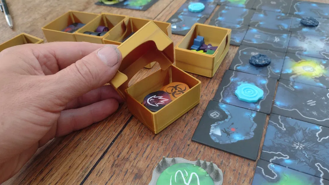 Hộp Đựng Linh Kiện Game Subterra Sang Trọng và Bộ Đánh Dấu Lượt - Image 2