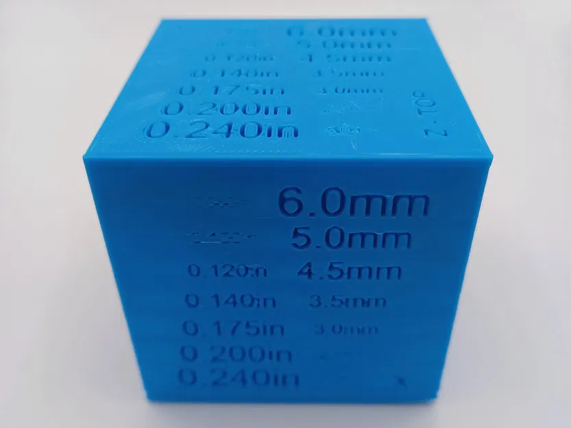 Khối Lập Phương Hiệu Chuẩn Chiều Cao Chữ - Trục X-Y-Z - [Đơn Vị Anh & Mét] - Image 1