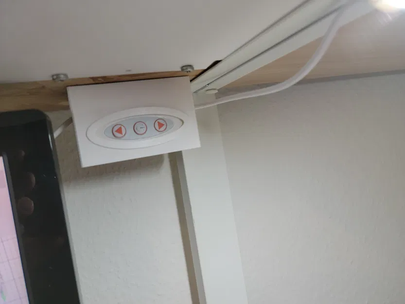 Cable and remote control holder for LED stick - Image 2