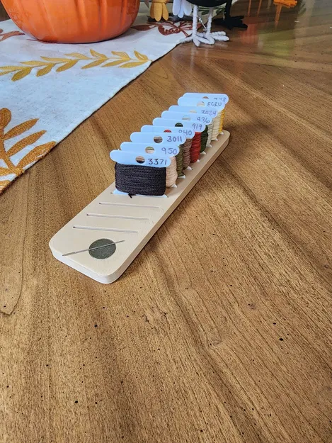 Stitching Floss Bobbin and Needle Holder - Image 2