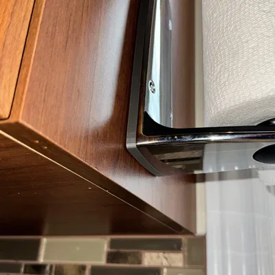 Đế Gắn Bằng Băng Keo Hai Mặt Cho Giá Treo Khăn Giấy Simplehuman