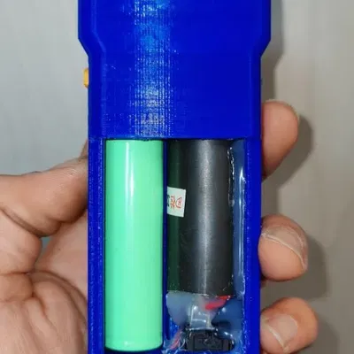 Súng Chích Điện Tự Chế Có Pin Rời