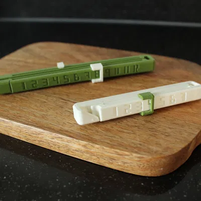 Bag Clip with Date Marking