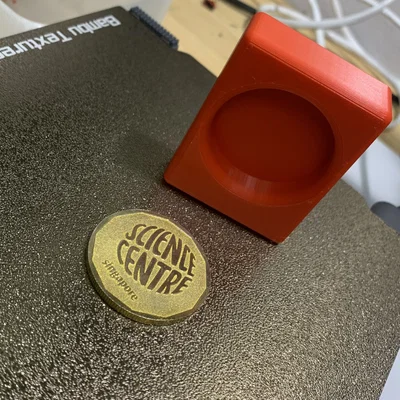 Đế trưng bày kỷ niệm chương