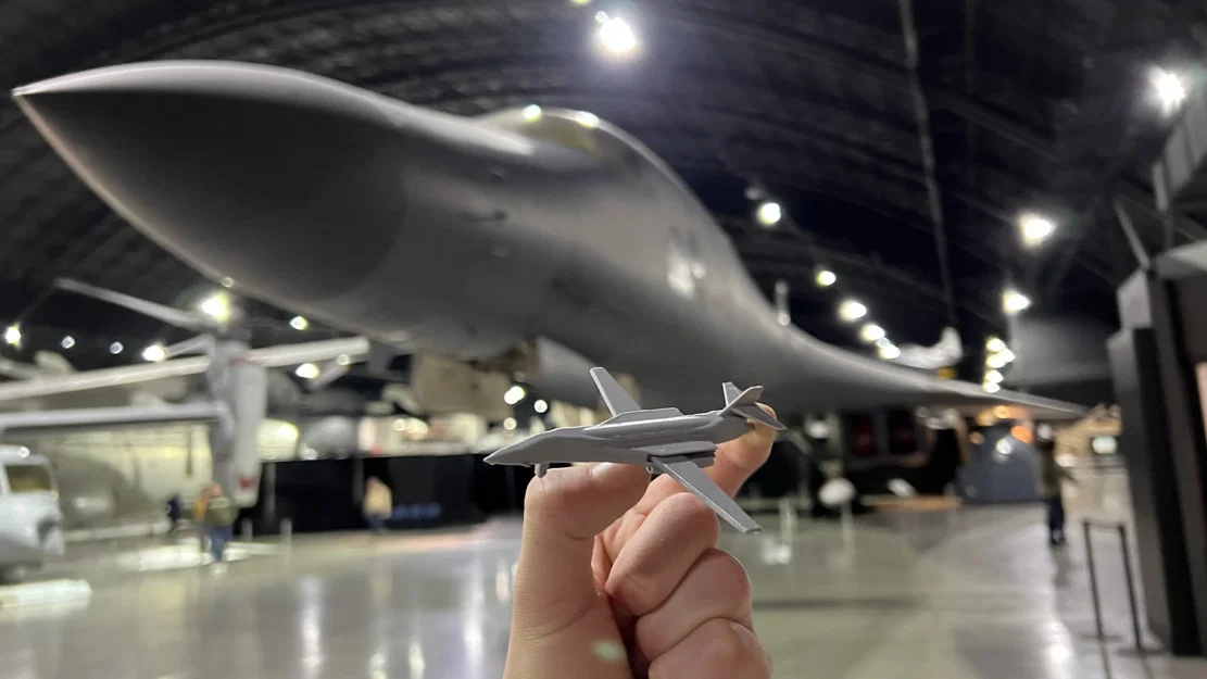 B-1B Lancer Bomber (In Liền) - Image 2