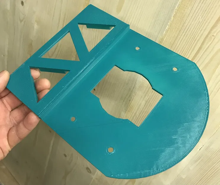 Makita guiderail to Parkside Router - Image 4