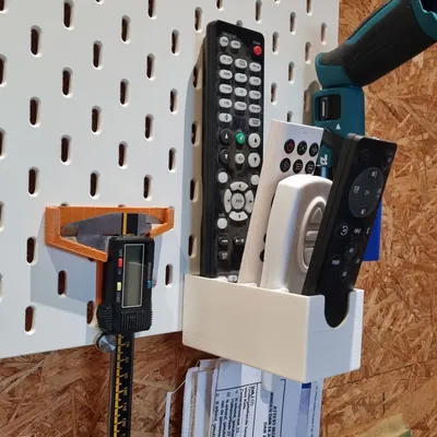 Skadis caliper mount (minimalist)