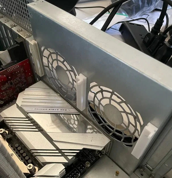 Giá đỡ quạt sau Supermicro SC846 - Tab bên phải - Image 1