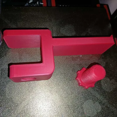 Desk/profile spool holder/mount