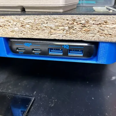 Anker PowerPort Atom III Slim Charger Magnetic under desk mount