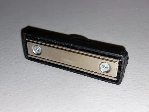 Heavy Duty Magnetic Hanger - Eyelet, with Removal Hand Tool - Image 7