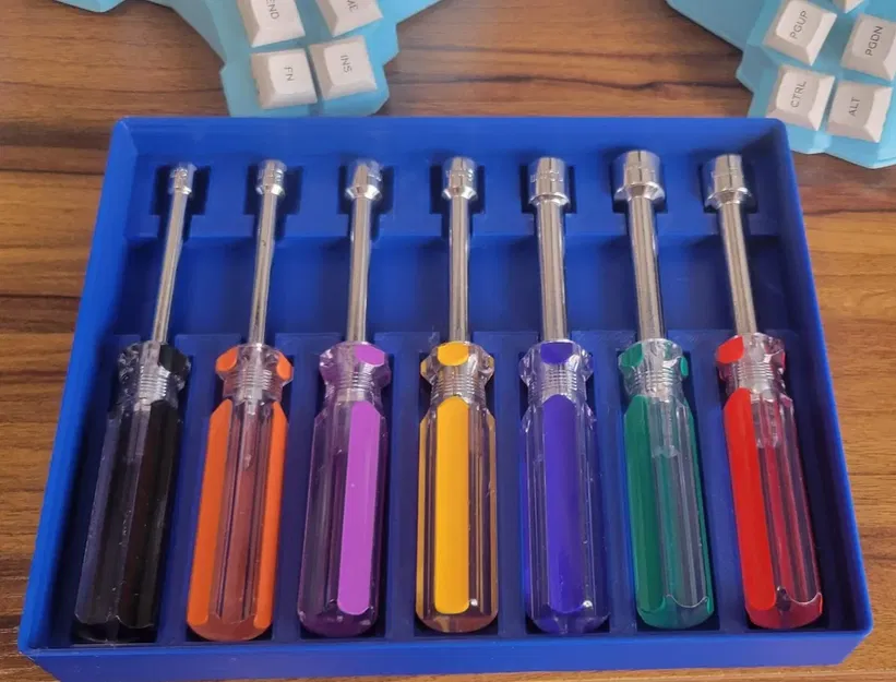 Kẹp Dụng Cụ Siết Đai Ốc Gridfinity 7 Món Pittsburg Harbor Freight - Image 1