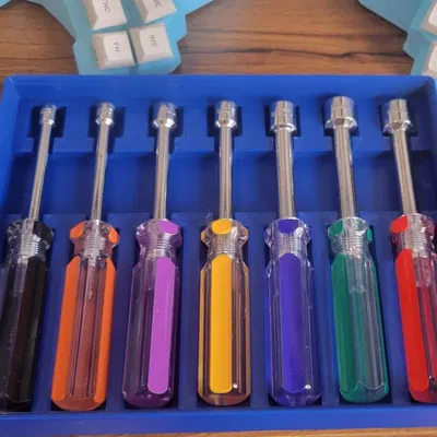 Kẹp Dụng Cụ Siết Đai Ốc Gridfinity 7 Món Pittsburg Harbor Freight