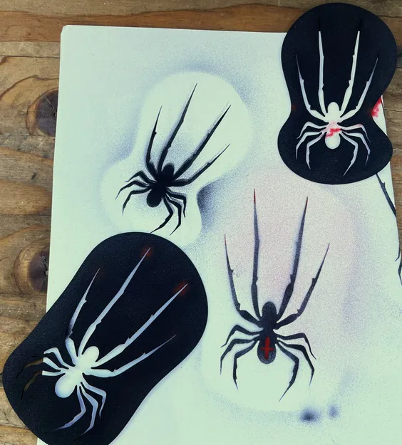 Khuôn nhện xăm hình bằng phun sơn - Image 2