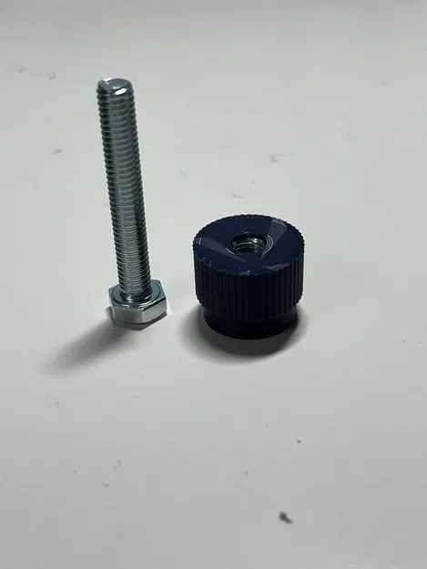Nút vặn, đai ốc nhựa M6 - Image 1