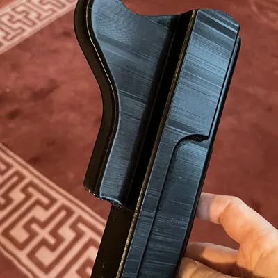 Din Djarin (Mandalorian) holster form
