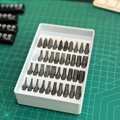 40 Lỗ Giữ Mũi Khoan Lục Giác Gridfinity 3x2 (Cao 4U)