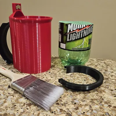 Hand Painting Pail!! Uses 2 Liter Pop/Soda Bottles for Reusable/Disposable Inserts.