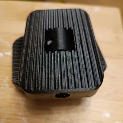 Bàn Đạp Xe Kéo Trẻ Em