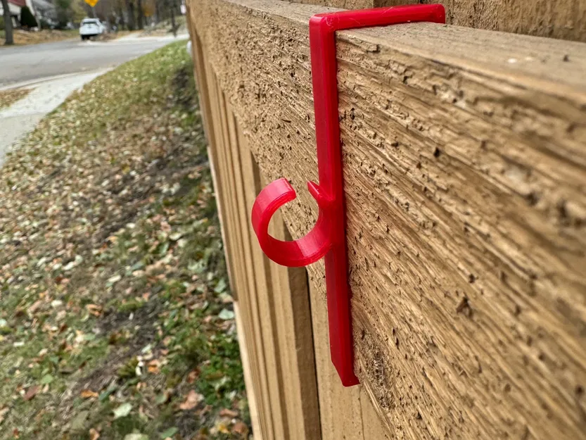 Kẹp Đèn Giáng Sinh Cho Hàng Rào - Ván Ngang 1x4 - Image 1