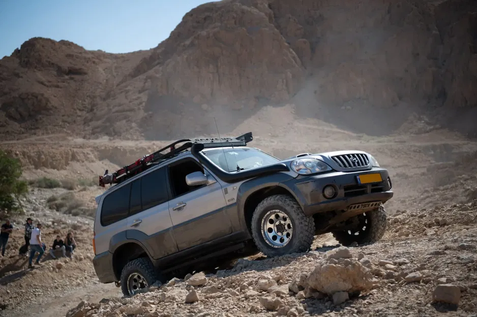 Chao Đèn LED Hyundai Terracan - Image 4